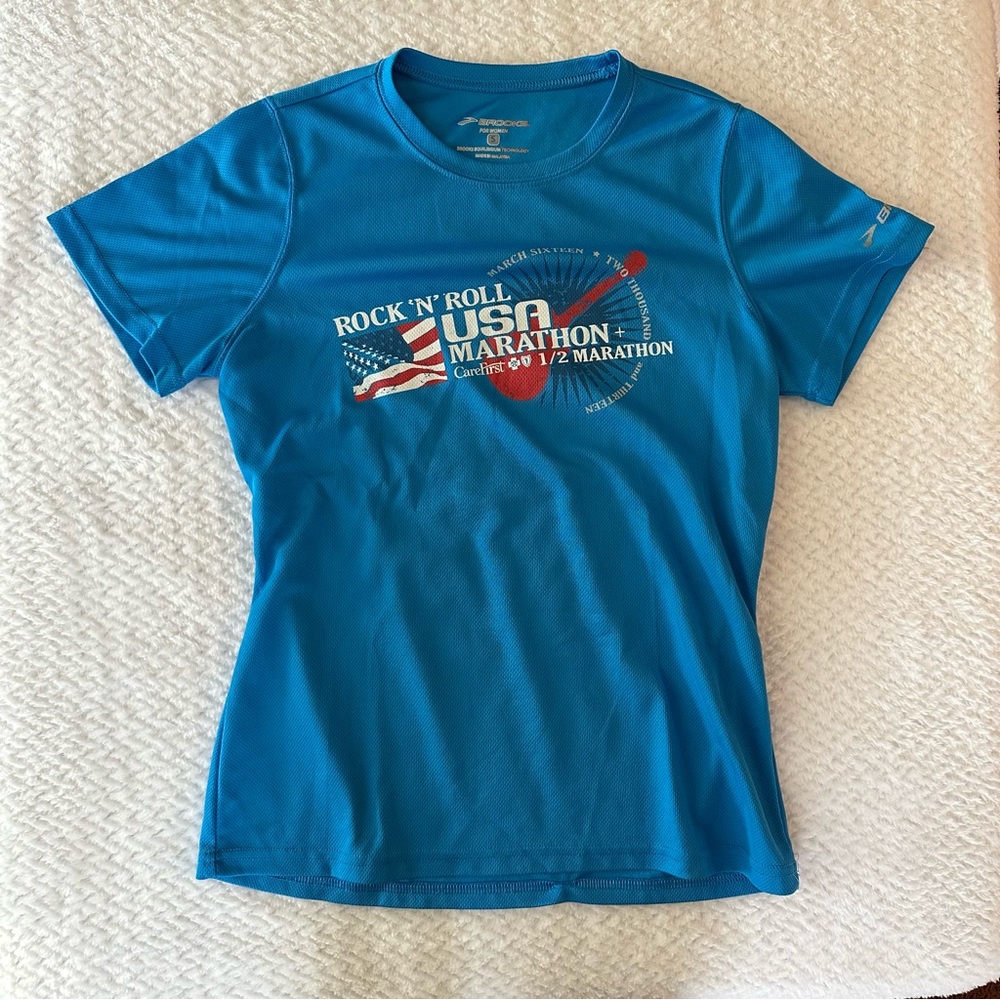 Brooks Technical Rock N' Roll USA / DC Tee, size small